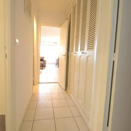 아파트 Les Pins Center - 6 People 주앙레핑