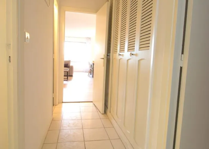 Appartement Les Pins Center - 6 People Juan-les-Pins
