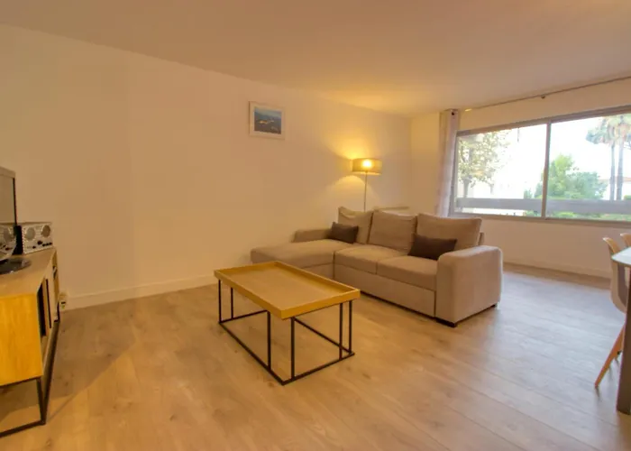 Appartement Les Pins Center - 6 People *